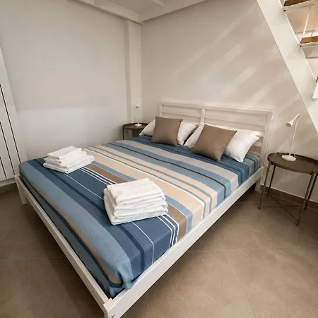Lägenhet Bukowski Loft House Porticello